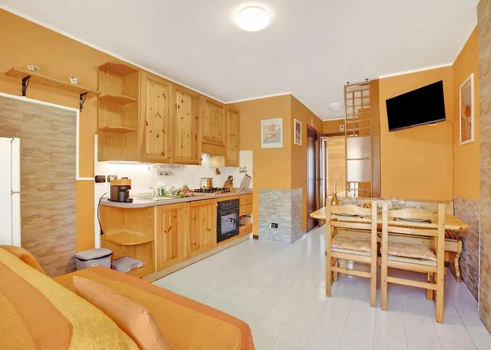 Apartment Station - Happy *